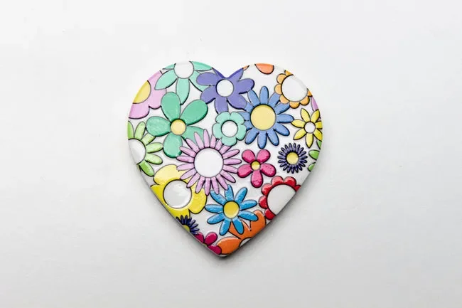 MAGNETE A FORMA DI CUORE IN CERAMICA LINEA FIORELLO Vendita calda online