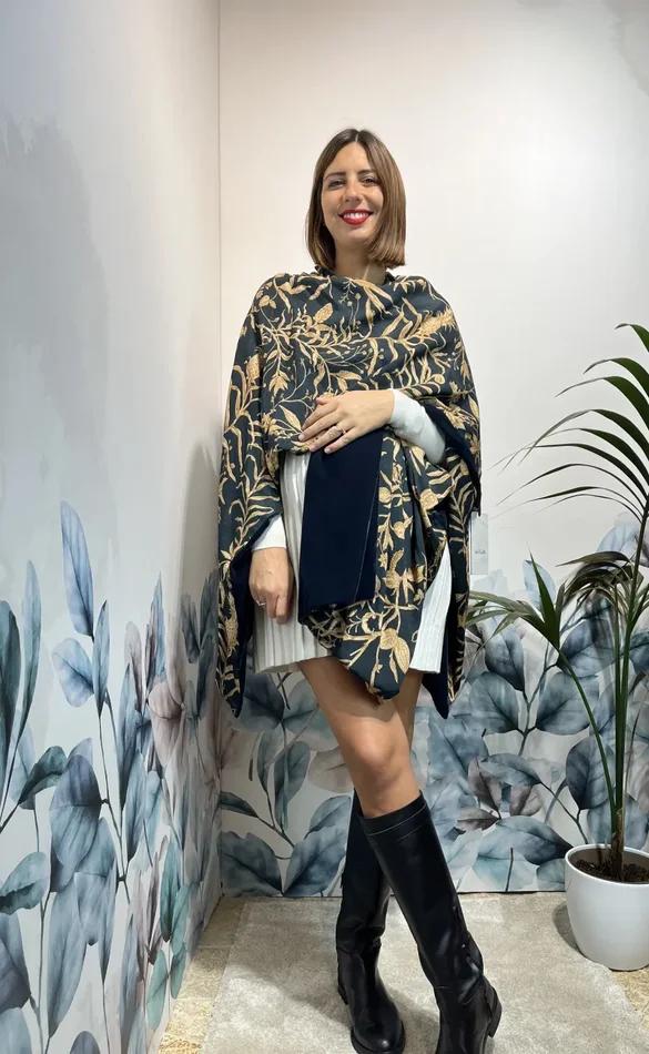 MANTELLA REVERSIBILE BLU E BRONZO - immagine 3