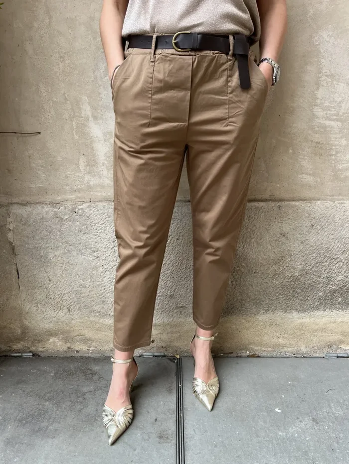 PANTALONE CARROT CON ELASTICO IN VITA