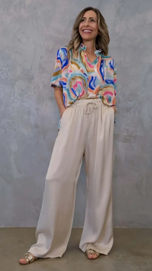 PANTALONE CON ELASTICO IN VITA