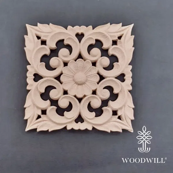 Piastrella decorativa in legno intagliato 14cm. x 14cm