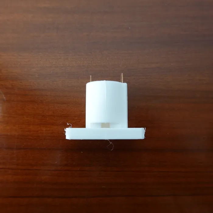 Portalampada E14 tipo A in plastica bianca con lamelle (conf. 2500 pz) - immagine 3