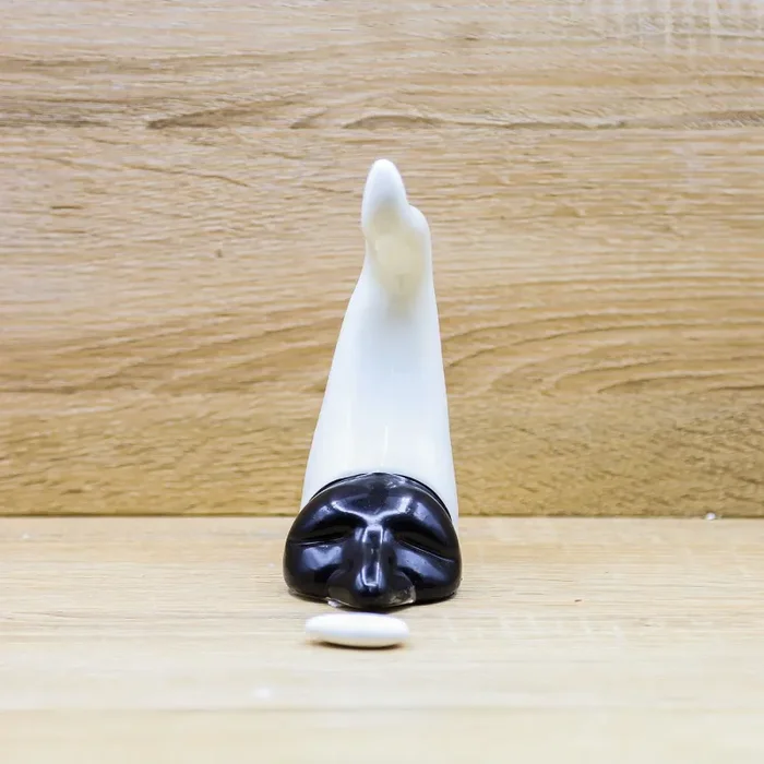Profumatore Corno Bianco con Maschera Pulcinella Porcellana di Capodimonte Online