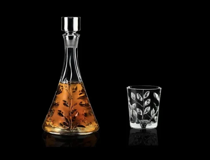 RCR Cristalleria Italiana Set Laurus Liquore Bottiglia e 6 Bicchieri 6 Cl