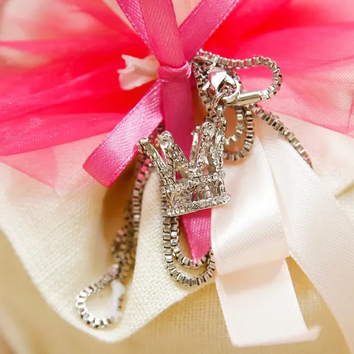 Sacchetto con Collana Corona Regina Argento - immagine 2