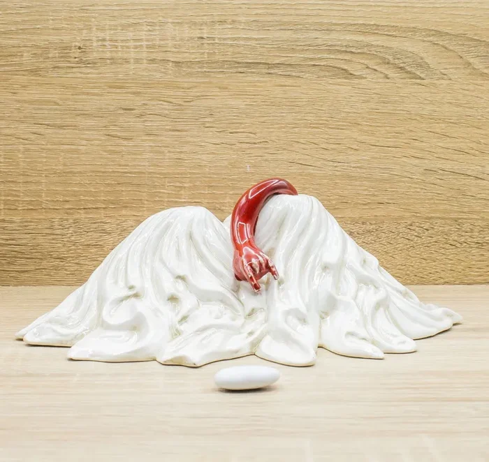 Scultura “La Napoli Misteriosa” Vesuvio con Mano Lava Macrì