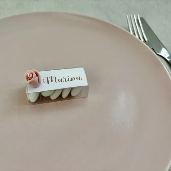 Segnaposto confettata per eventi con Rosa fatta a mano in fimo color rosa antico - immagine 3
