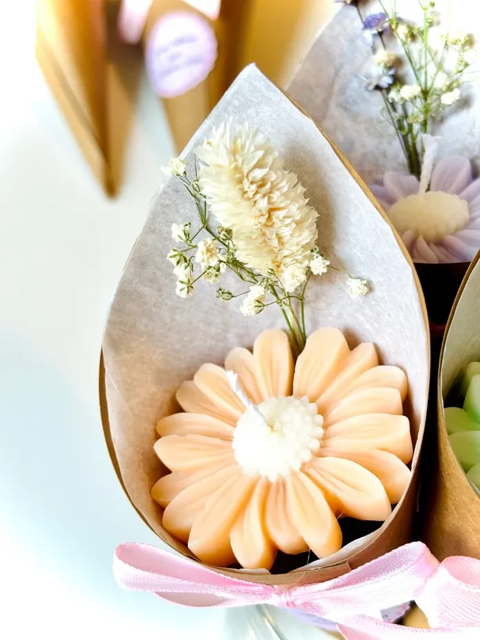 Segnaposto elegante Margherita profumata in Cera di soia 100% vegetale realizzata artigianalmente Vendita calda online - immagine 3