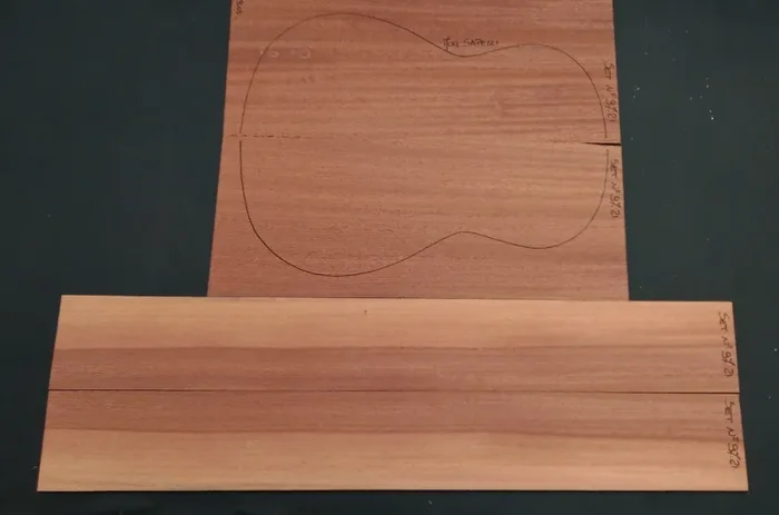 Set Mogano Sapelli 97.21 In saldo