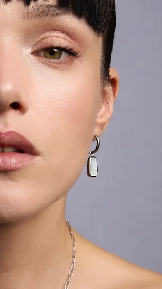 Shell – orecchini in acciaio inox e conchiglia Vendita online