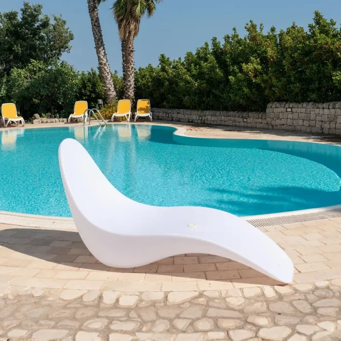 SINED Sirio Chaise Longue Moderna Realizzata In Pe Di Alta Qualita Resistente Ai Raggi Uv Bianco - immagine 2