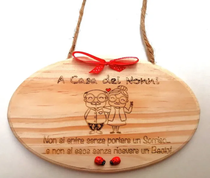 Targhetta in Legno 12cm x 18cm da appendere incisa a laser idea regalo per Festa dei Nonni personalizzabile