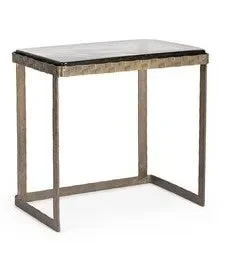 TAVOLINO IN METALLO MARTELLATO,PLACCATO ED ANTICATO IN OTTONE CON PIANO IN VETRO (42a – 29b – 42h)