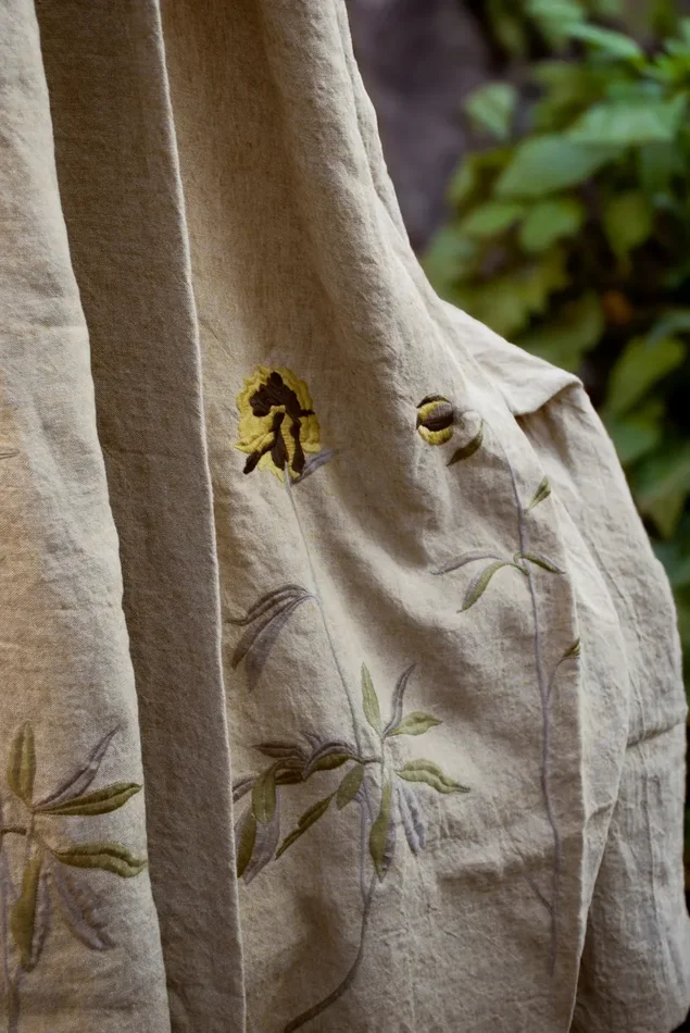 Tenda ricamo Peonia - immagine 2