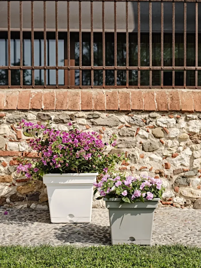 TeraPlast Fioriera Still 38 H 34 Cm Fog Grey Resina - immagine 2