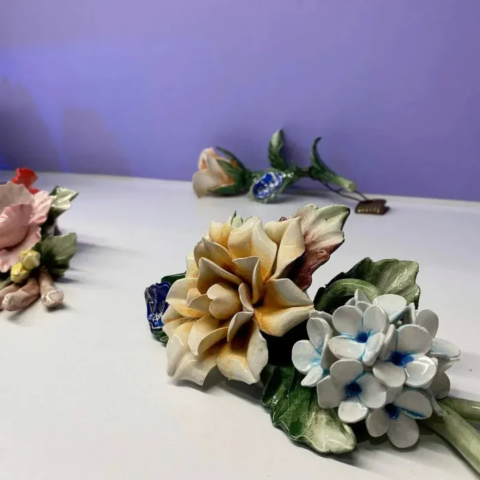 Tralcio di Papaveri – Porcellana di Capodimonte - immagine 2